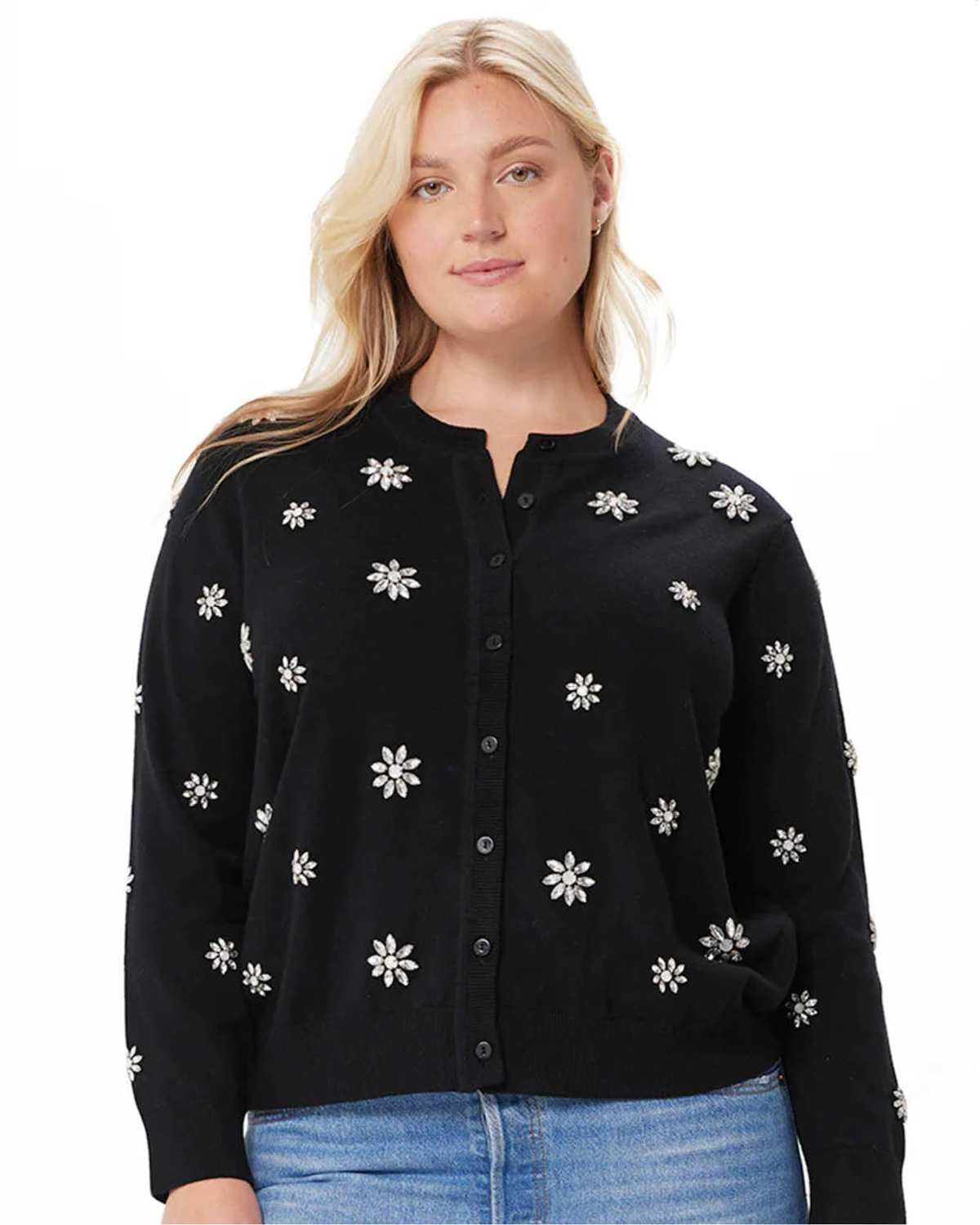 Picture of a girl wearing a Dia & Co blouse